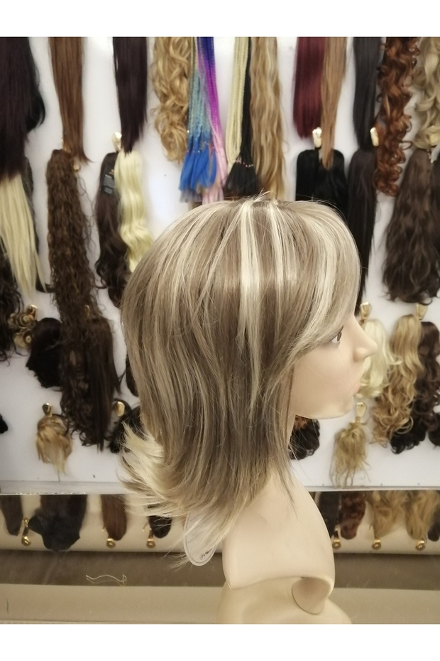 Az dalgalı omuzda peruk - 2