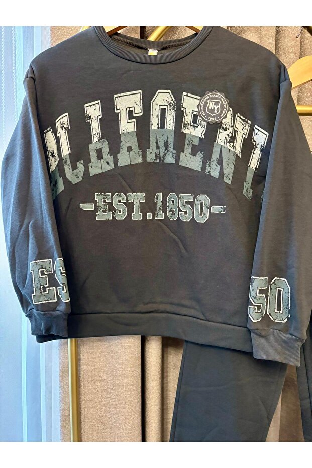 مجموعة مزدوجة مكونة من ثلاث قطع - 2