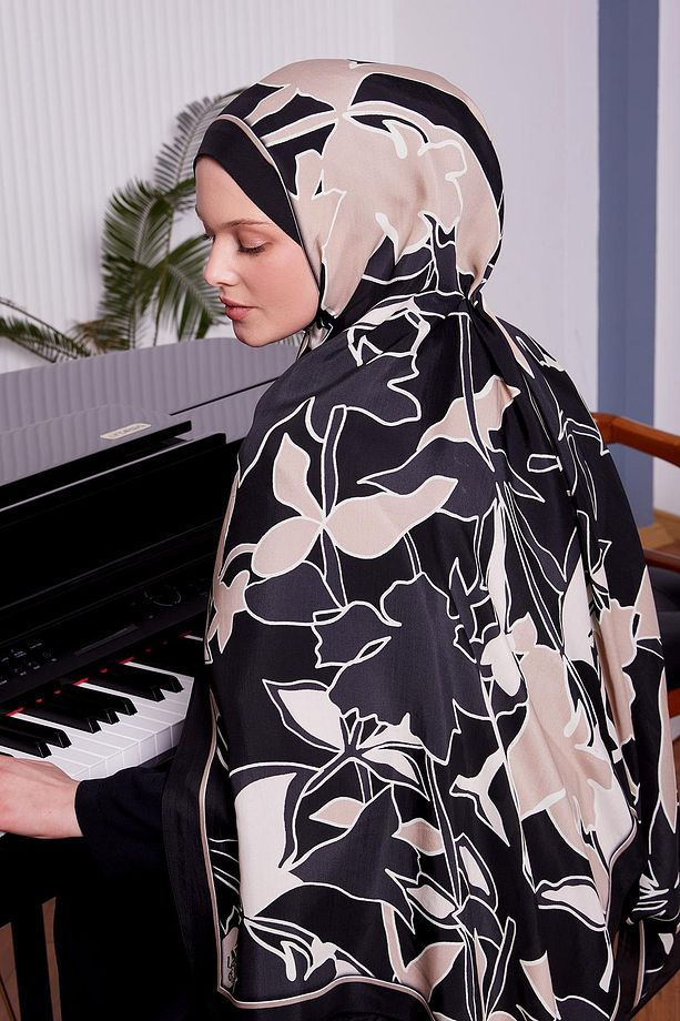 Siyah Yaprak Desen Royal Şal - 1