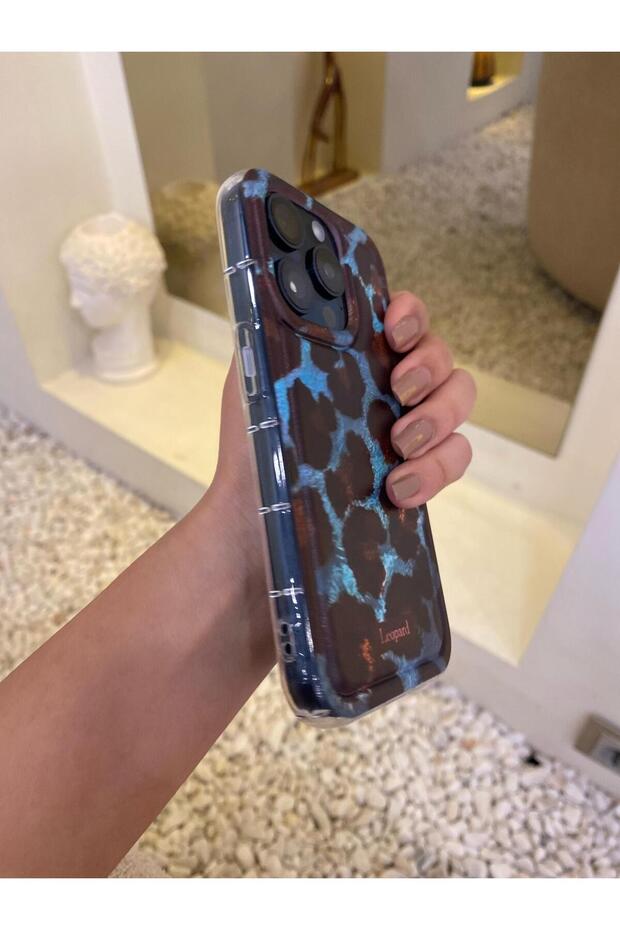 iPhone 15 Pro Launch Case (Leopard Print) - 4
