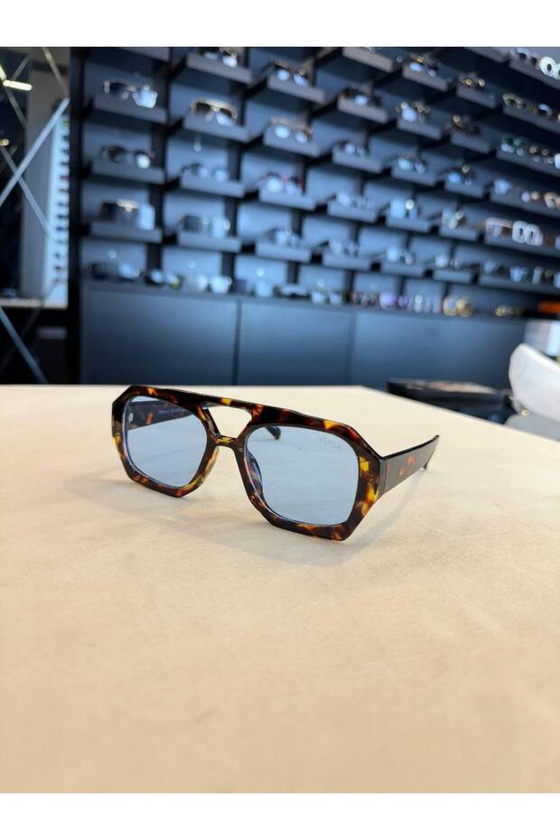 Vehla Model Brown Polarized Sunglasses