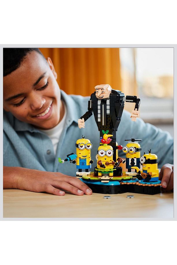 ® Despicable Me 4 Yapım Parçalarından Gru ve Minyonlar 75582 - 9+ Oyuncak Yapım Seti (839 Pr) - 8