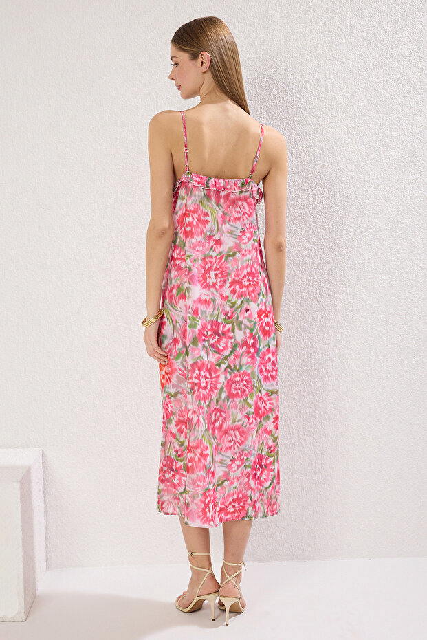 Pembe Çiçek Desenli A Kesim Şifon Uçuş Uçuş Dokuma Maxi Elbise TWOSS25EL00440 - 4