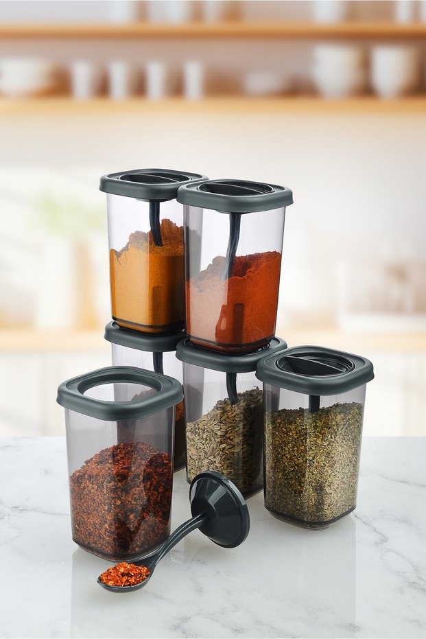 Set of 6 Self-Spooned Salt Shakers and Spices 350 Ml.
