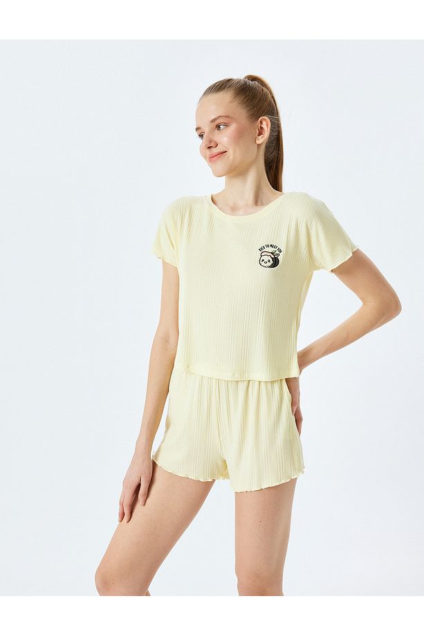 Nakış Detaylı Kısa Kollu Modal Kumaş Şortlu Pijama Takımı - 2