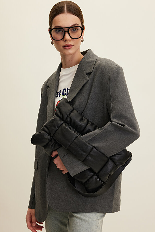 KAPITONE DERİ YUMUŞAK ÇANTA SİYAH - 2