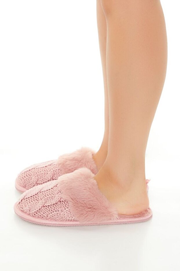 Örgülü Peluş Ev Terliği - 3