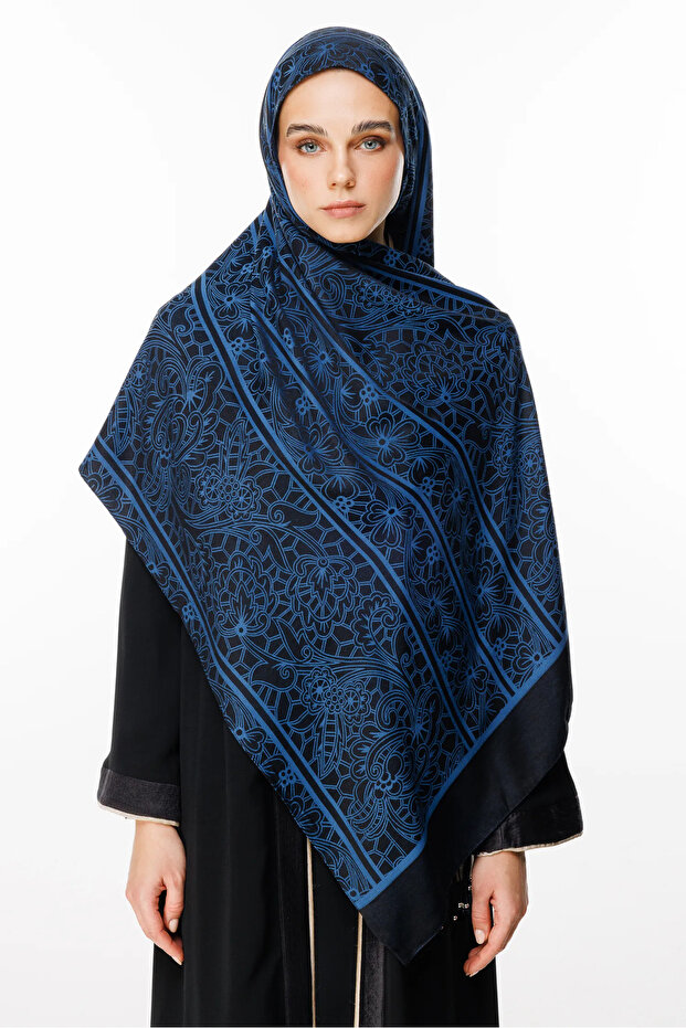 Black-Indigo Two-Sided Shawl Lavin Pattern - 1