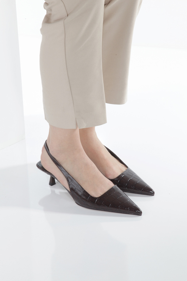 Women's Brown Croco Patterned Elastic Detail Heel Shoes