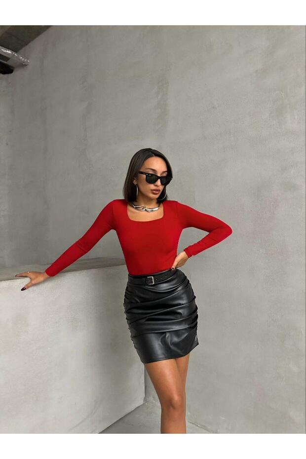 Kare Yaka Uzun Kol Bluz - 1