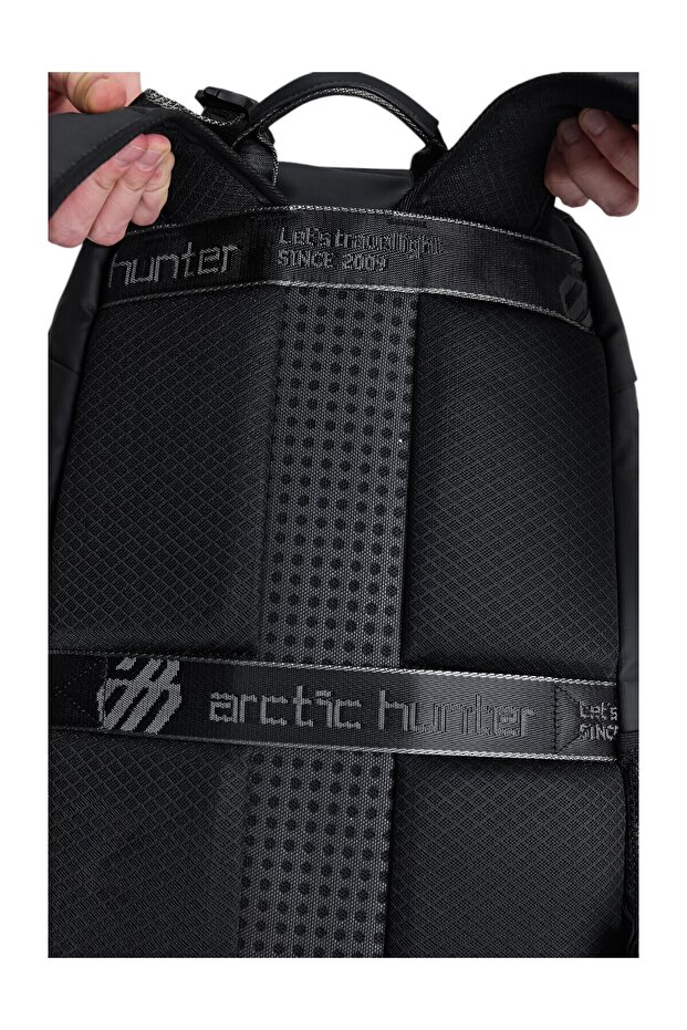 B00461 Model Black Backpack - 5