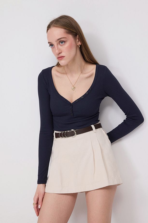 Yakası Düğmeli Modal Bluz B13866 -İ8 - 2