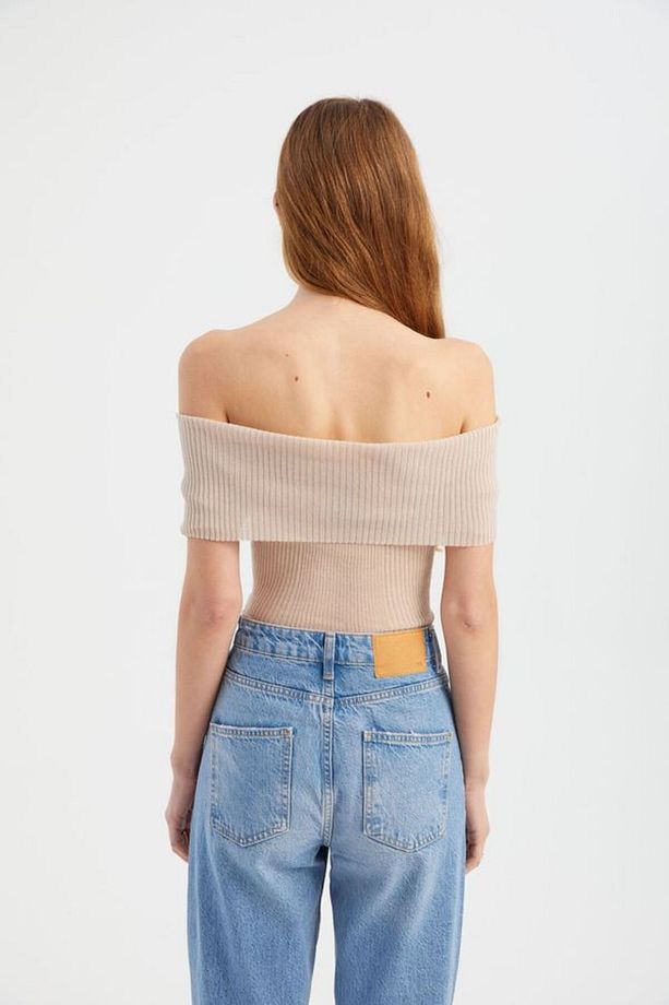 Örme Nervürlü Kısa Kollu Crop Top - 4
