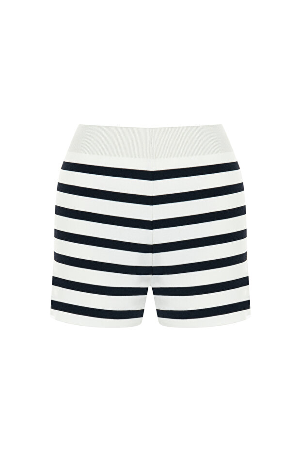 Çizgili Şort - 4