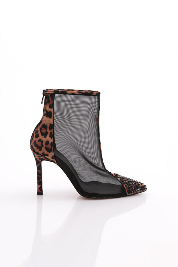 2751 Women's Shoes with Mesh Detail and Stone Trim on the Front