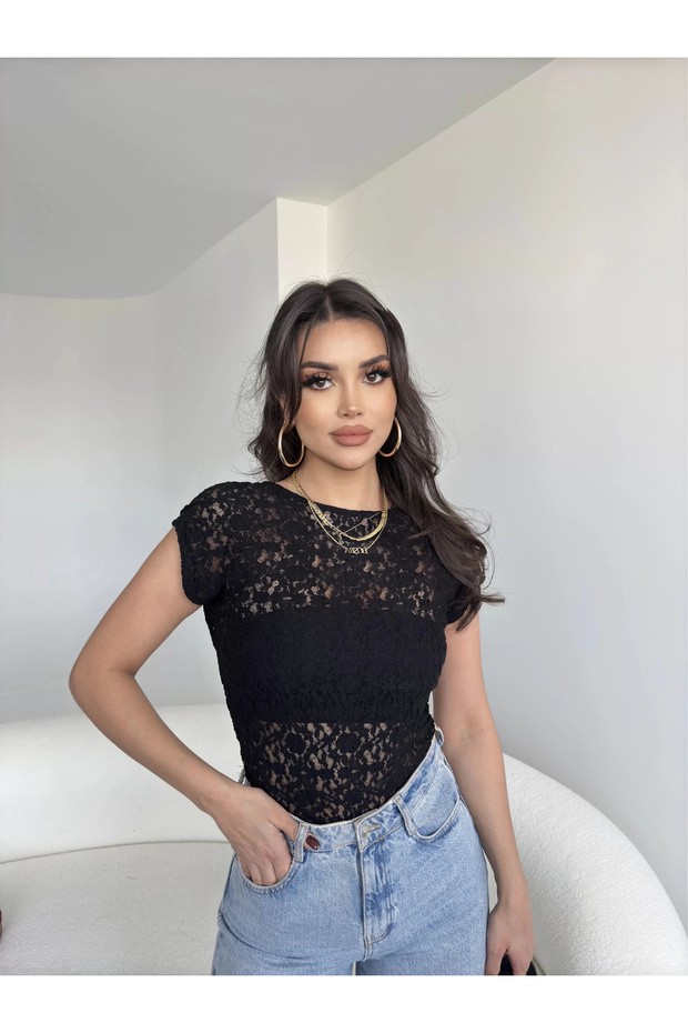 دانتيل منخفض الظهر قصير - 5