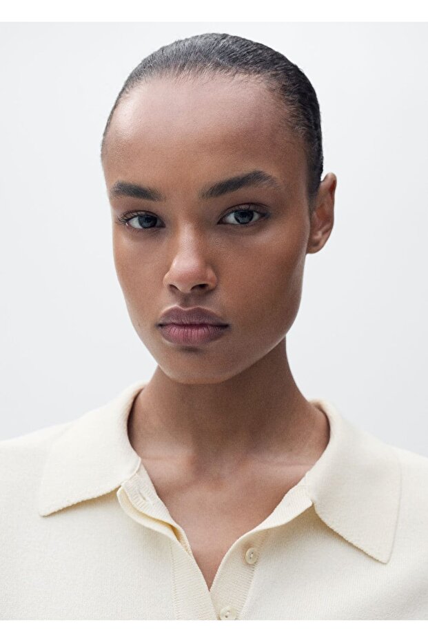 Kurzärmliger Pullover mit Knotendetail - 8