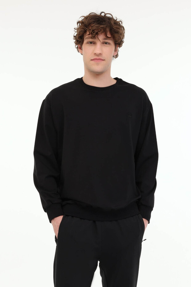 سويت شيرت رجالي أسود من Mb Sn75 C Neck Sw 5fx