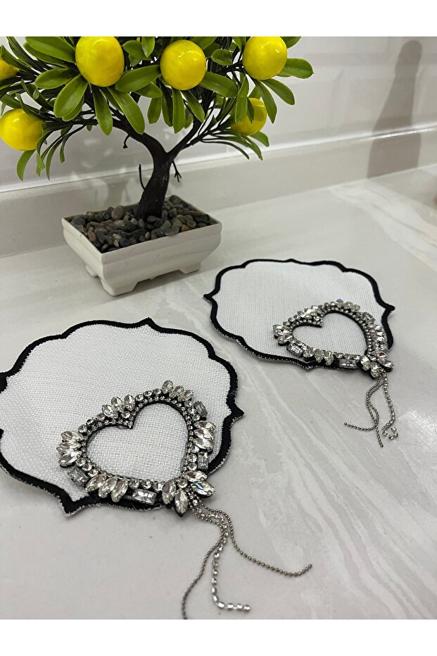 Heart Embroidered Stone 2-Piece Cocktail Napkin