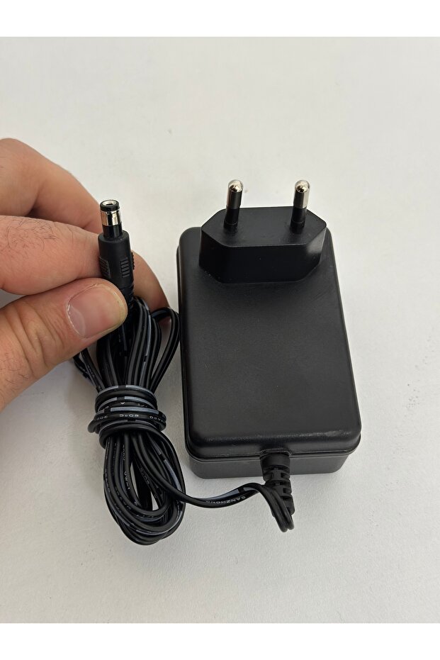 Adaptör 12v 1.5 - 2