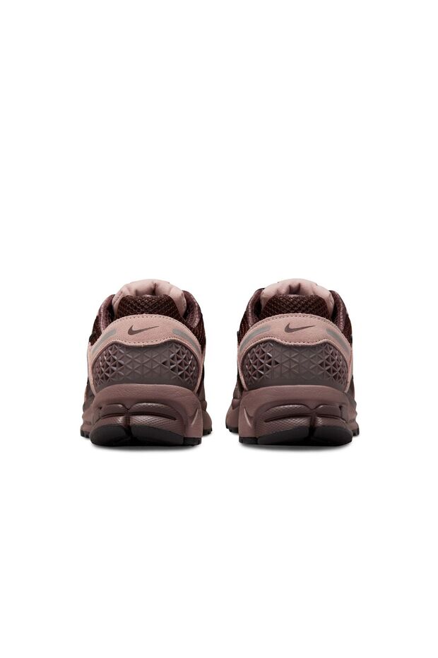 WMNS NIKE VOMERO 5 UT - 8