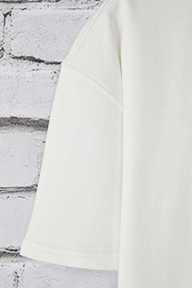 Beyaz Oversize/Geniş Kesim Pamuklu Kalın Basic T-Shirt TEDSS25TS00005 - 4