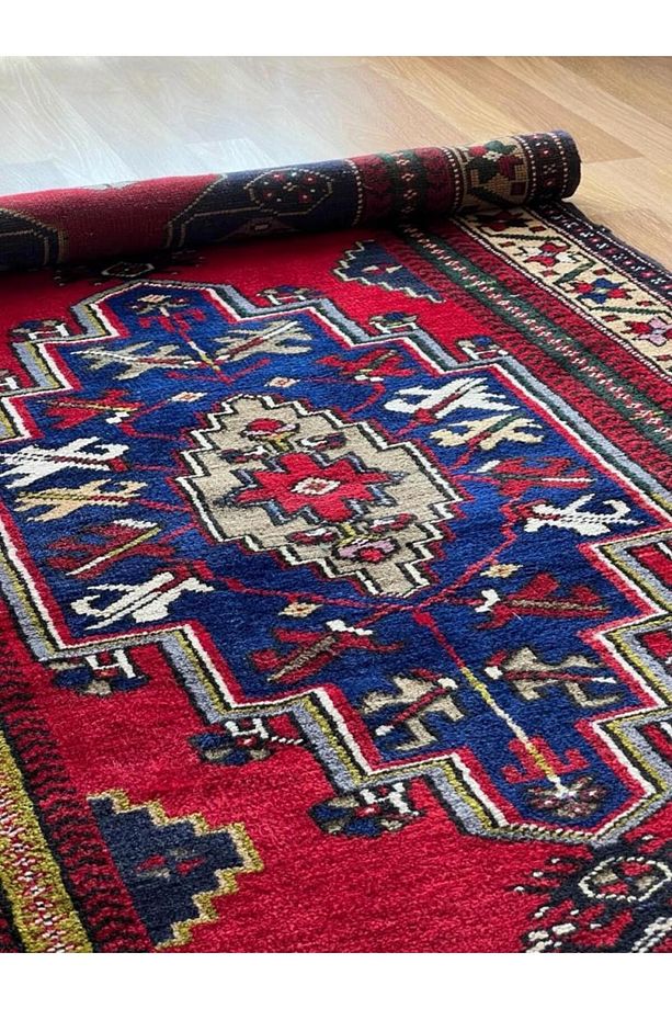 124x240 cm Canlı Kırmızı ve Mavi El Dokuma Türk Kilimi, Nostaljik Uşak Halısı, Yüksek Kaliteli Yün H - 6