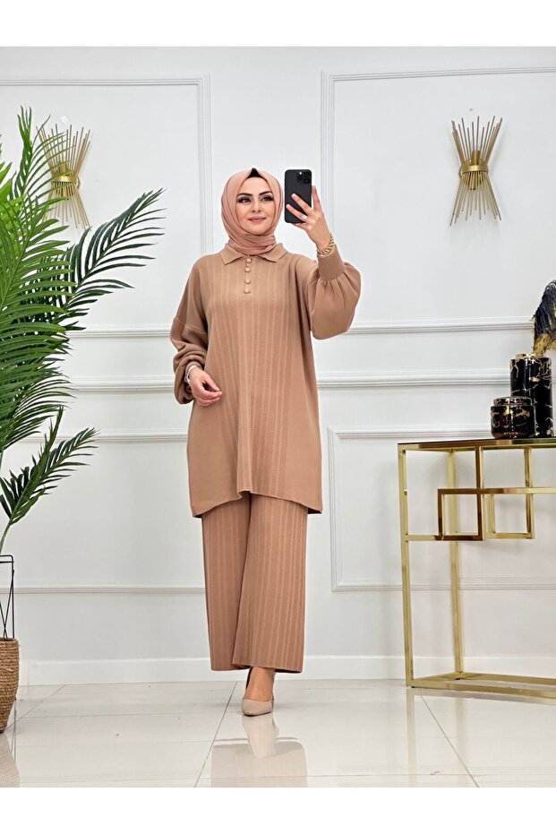 طقم بنطلون تريكو بياقة بولو