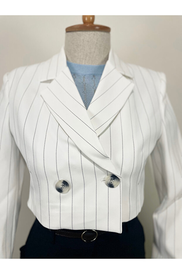 سترة بيضاء مخططة - 4