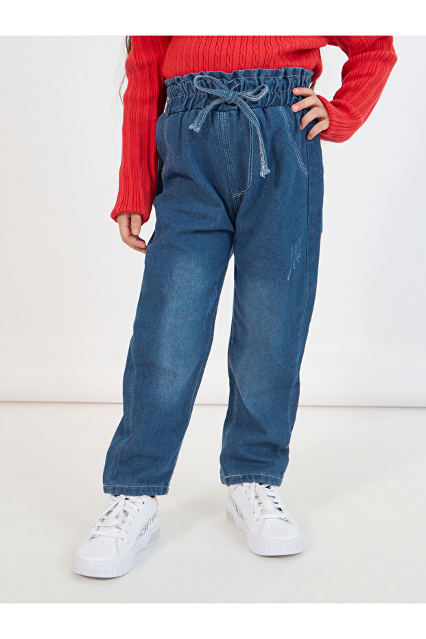 Wash Tapered High Rise Jeans with Pockets