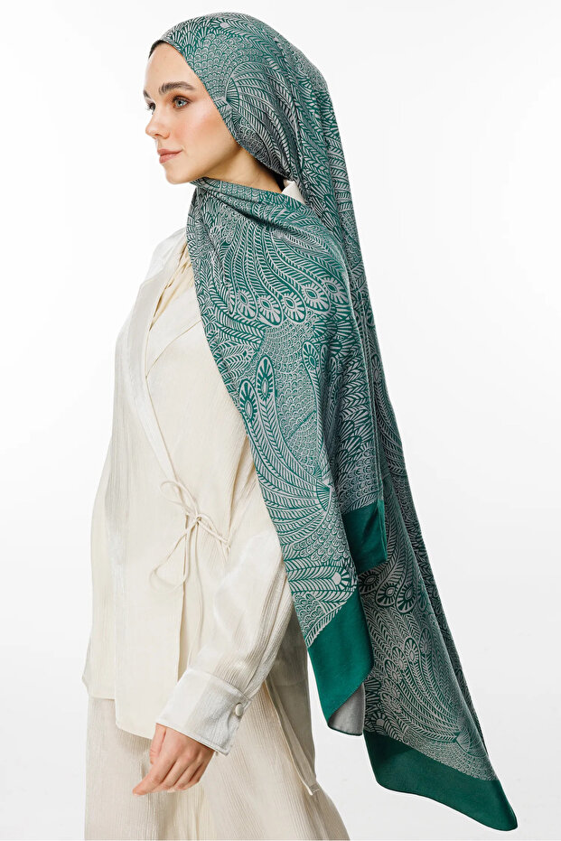 Mayra Pattern Double Sided Shawl Emerald-Pink - 1