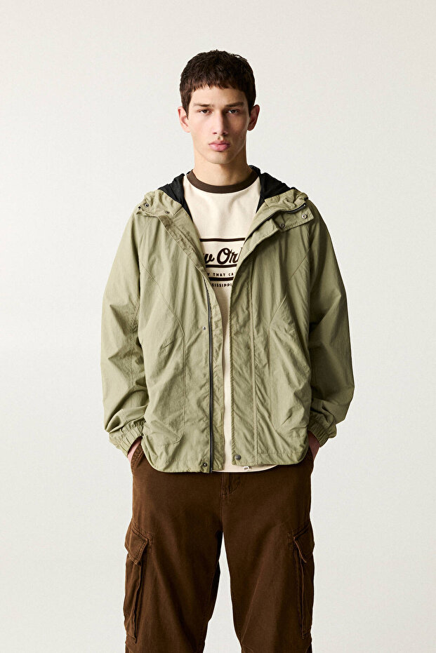 Kapüşonlu yağmurluk - 1