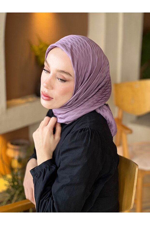 وشاح حريري من سلسلة جاكار بنمط قطرة صغيرة