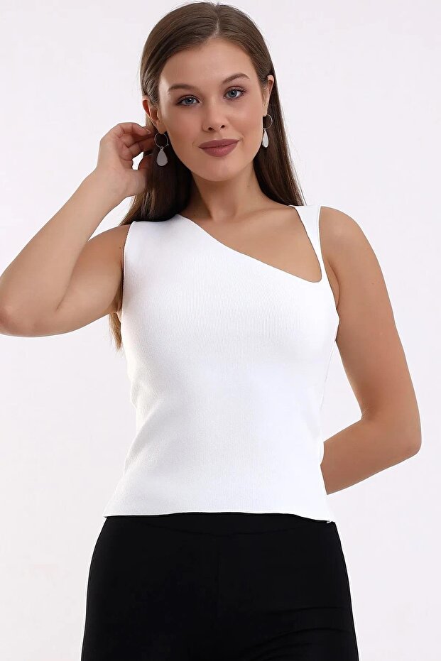 Women's Ecru Half V Knitwear Tank Top 1512