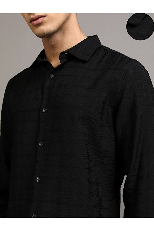 قميص سادة بقصّة عادية مع ياقة - 5