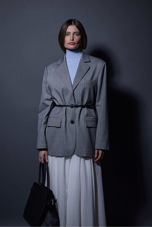 سترة متعرجة كبيرة الحجم - أسود - 8