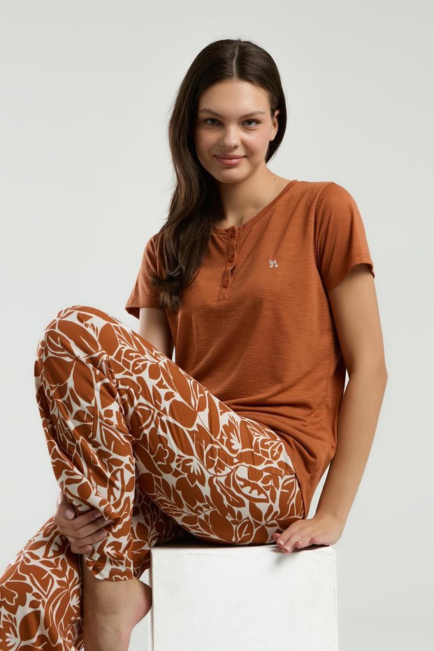 Summer Pajama Suit, Button-Down Collar, Short Sleeve, with Pockets and Print