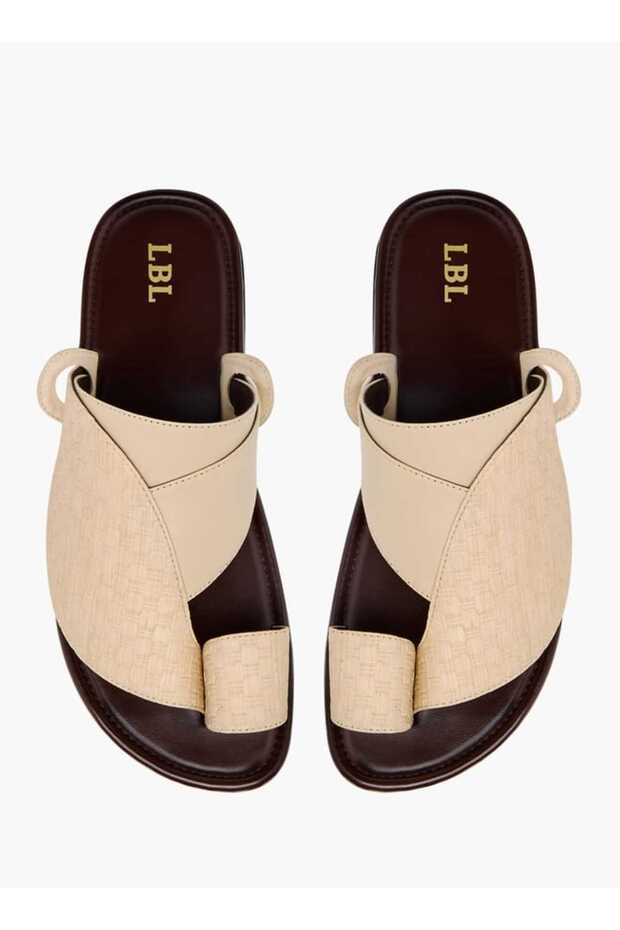 Textured Slip-On Arabic Sandals with Toe Loop Detail - 1