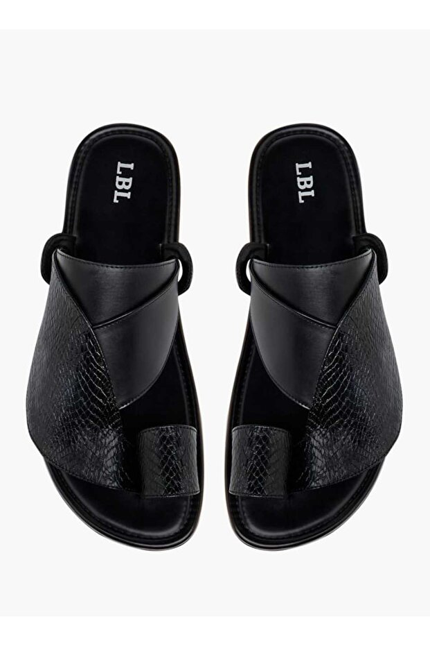 Textured Slip-On Arabic Sandals with Toe Loop Detail - 1
