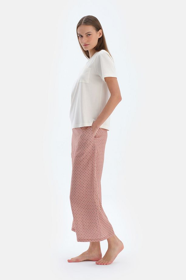 Ekru Bisiklet Yaka Tişört Dokuma Pantolonlu Pijama Takımı - 3