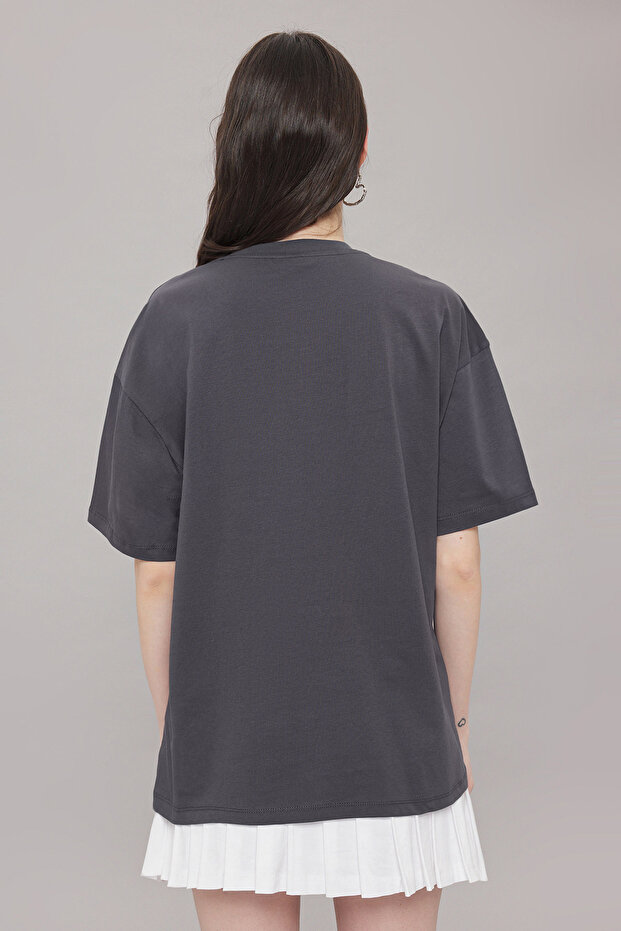 Antrasit %100 Pamuk Oversize/Geniş Kalıp Baskılı Örme T-Shirt TWOSS25TS00075 - 4