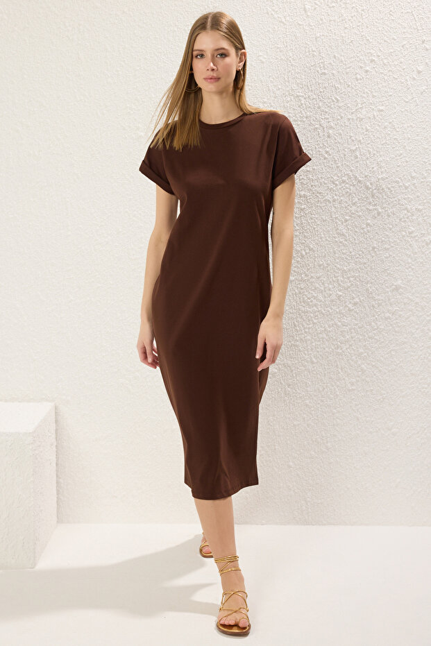 Kahverengi %100 Pamuk Yırtmaçlı Shift/Rahat Kesim Örme T-shirt Elbise TWOSS24EL00140 - 1