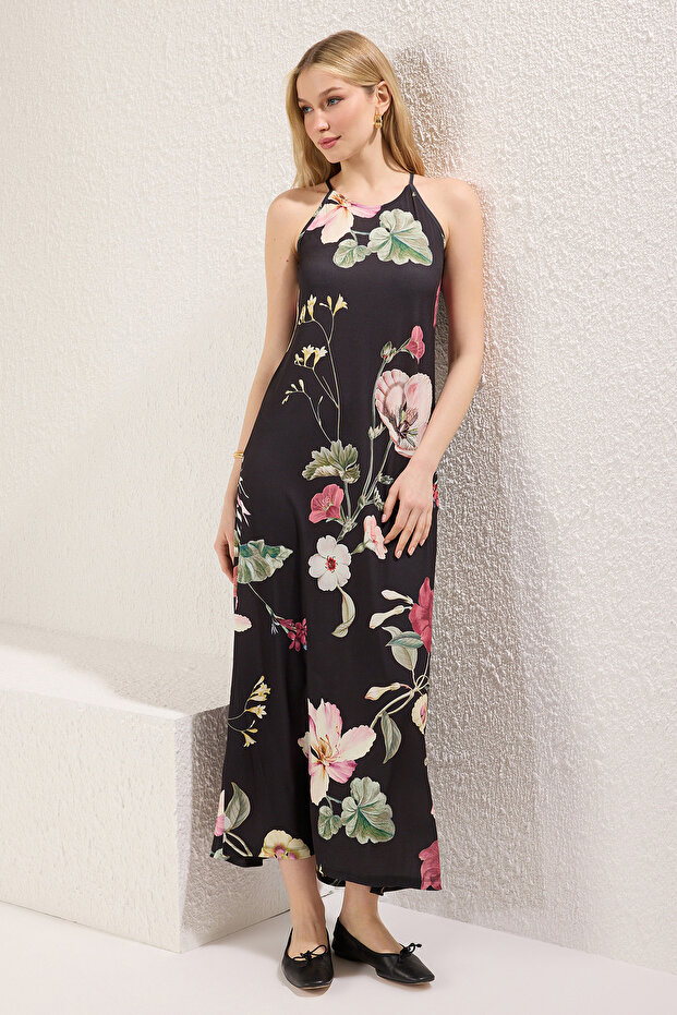 Yeşil Çiçek Baskılı Halter Yaka Esnek Örme Maxi Elbise TWOSS24EL00558 - 2