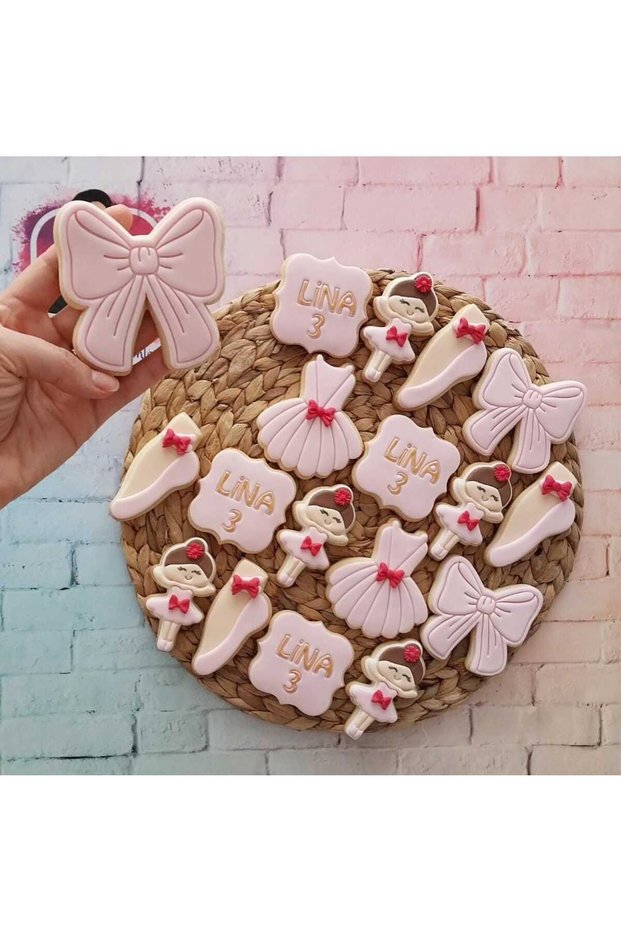 Ballerina Girl Concept Boutique Cookies - 20 Pieces