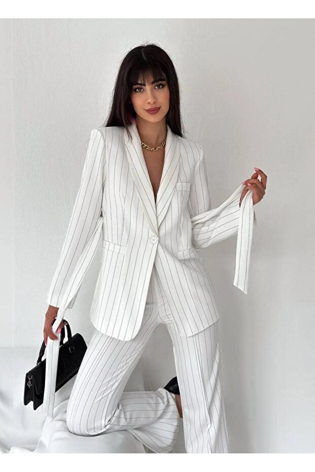 طقم بنطلون وسترة بحزام مزدوج - 6