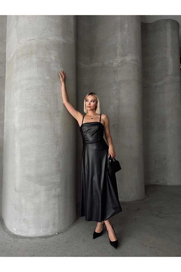 Rochie lungă din piele cu bretele - 2