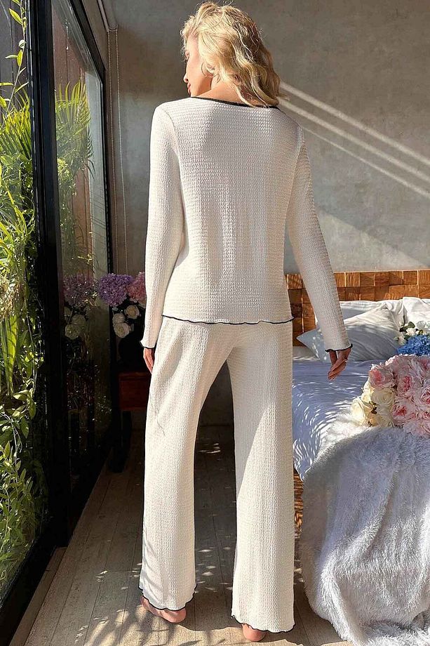 Özel Örme Kumaş Düğmeli Uzun Kollu Pijama Takımı - 2