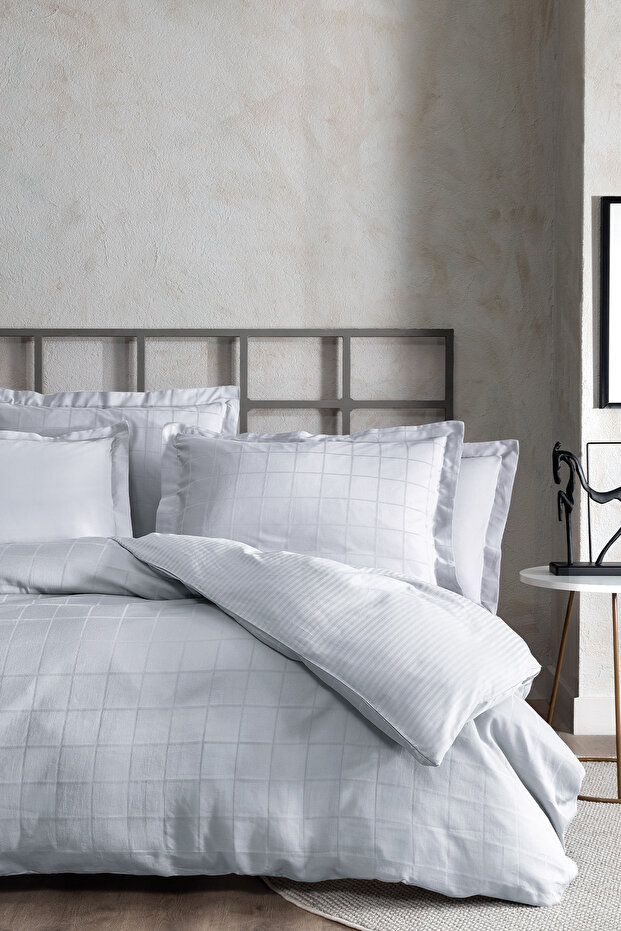 Destra Satin Double Duvet Cover Set - Gray