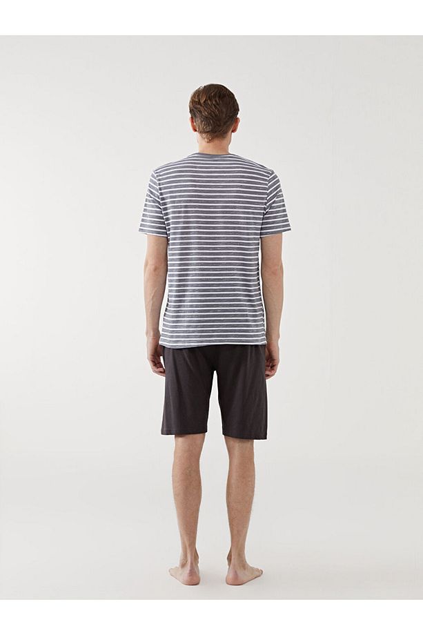 LCW Standart Kalıp Erkek Şortlu Pijama Takımı - 4