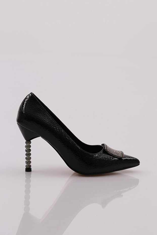 917 Women's Square Buckle Heeled Shoes Black Snake